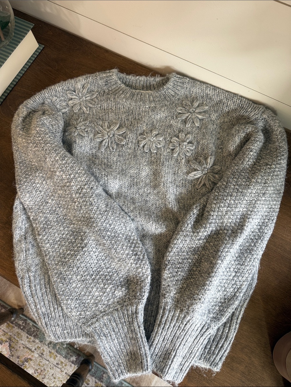 Embroidered Daisy Crewneck Sweater - Light Gray